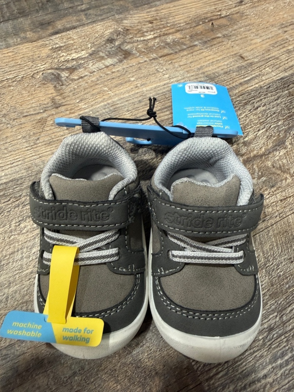 Munchkin by Stride Rite Miller Baby Casual Sneaker